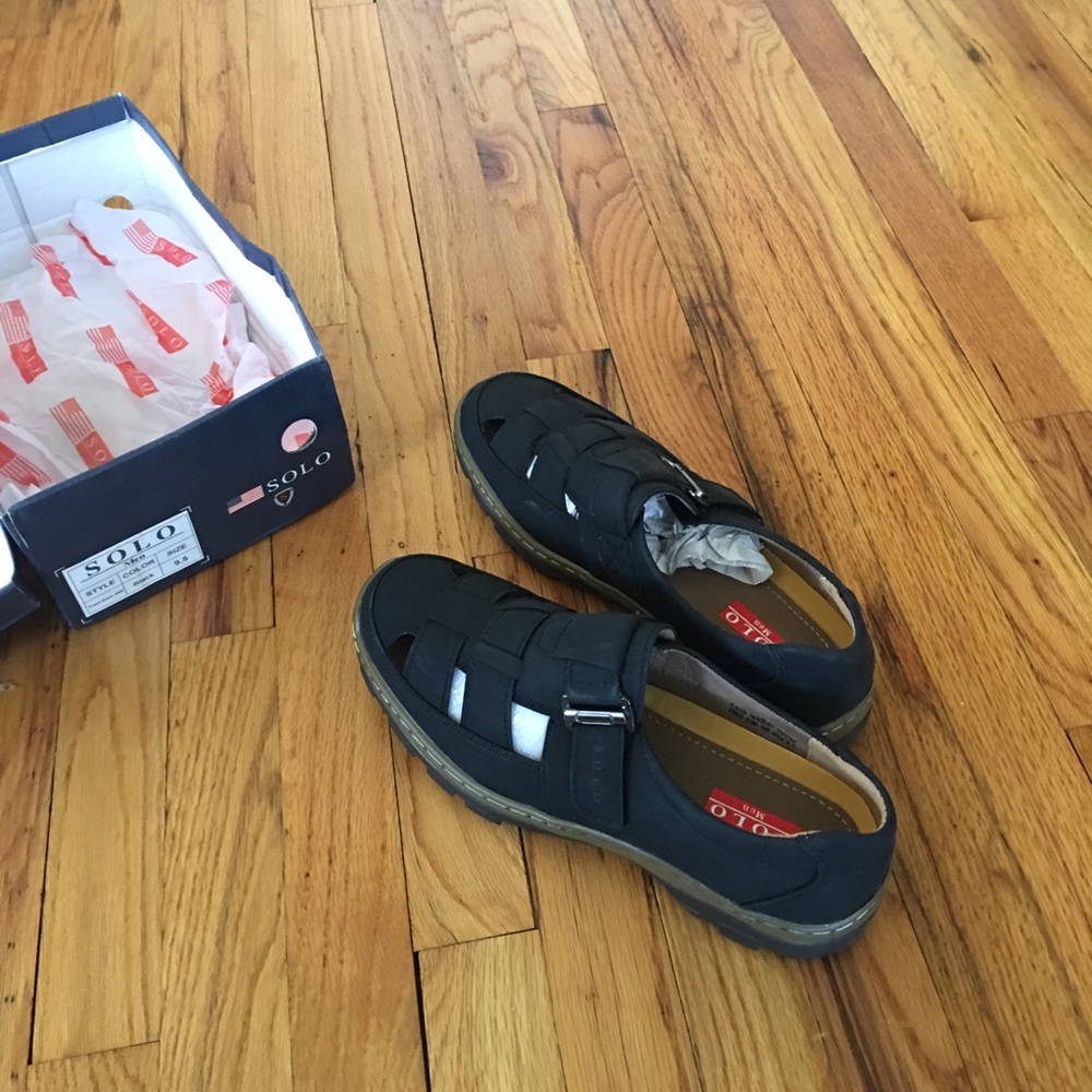 New in a Box Men’s Solo Sandal Black Size 9.5m
